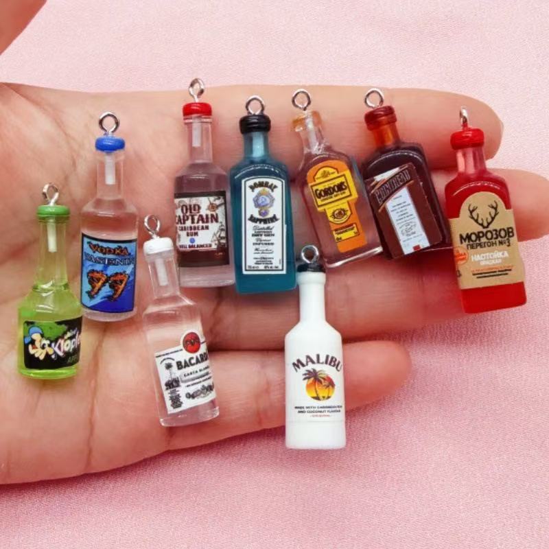 11 قطعة من المعلقات الصغيرة ال - مراجعة Gaming Accessories Gifts وسعره